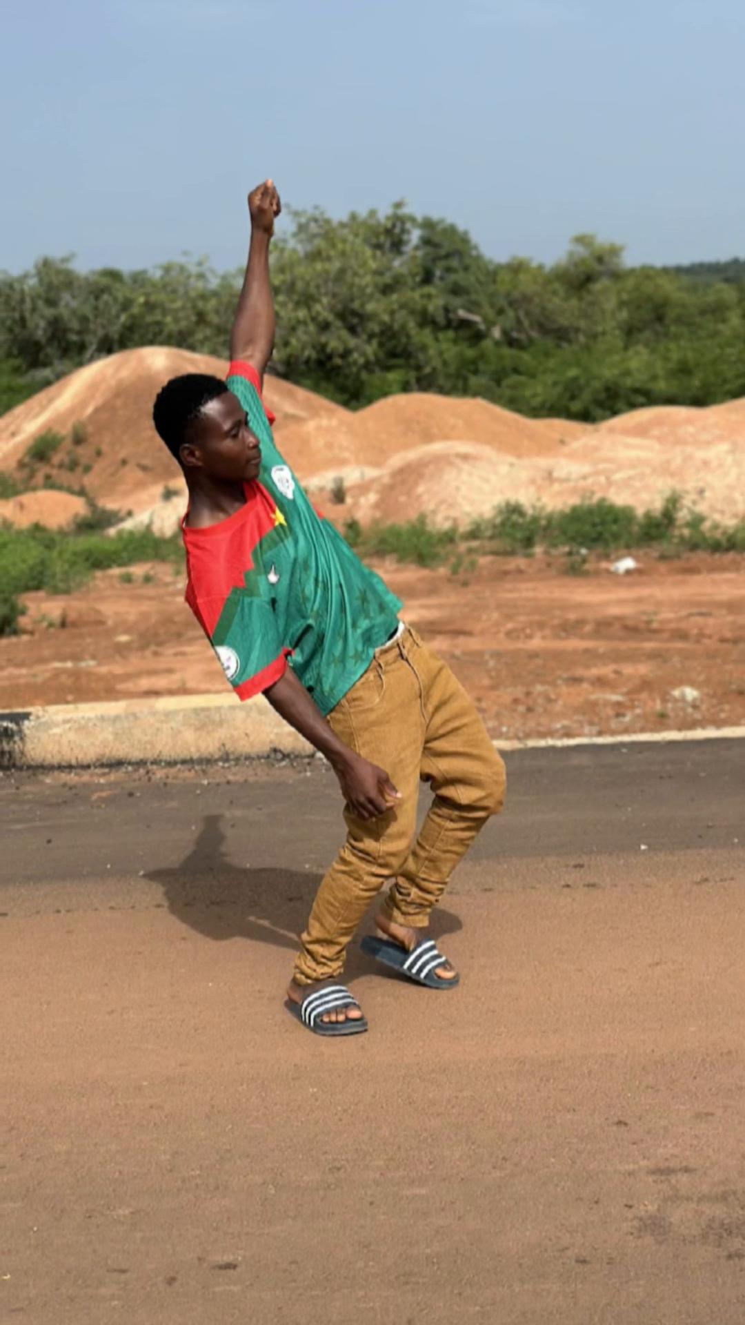 @KING D&Eacute;PUTE officiel☠️🇧🇫
