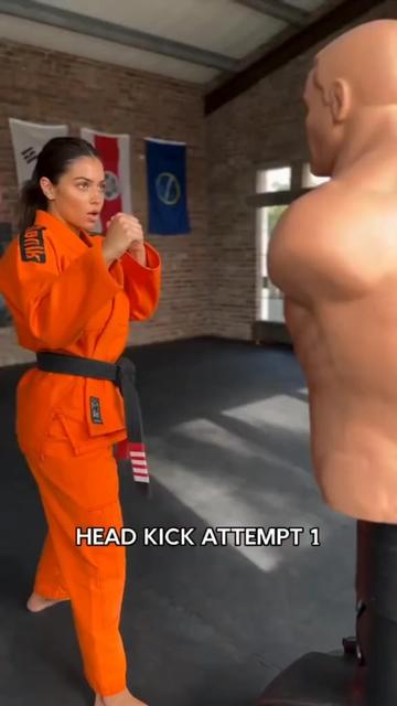 @SARA LOVISA
