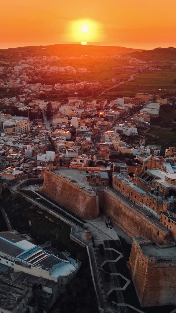 @VisitGozo