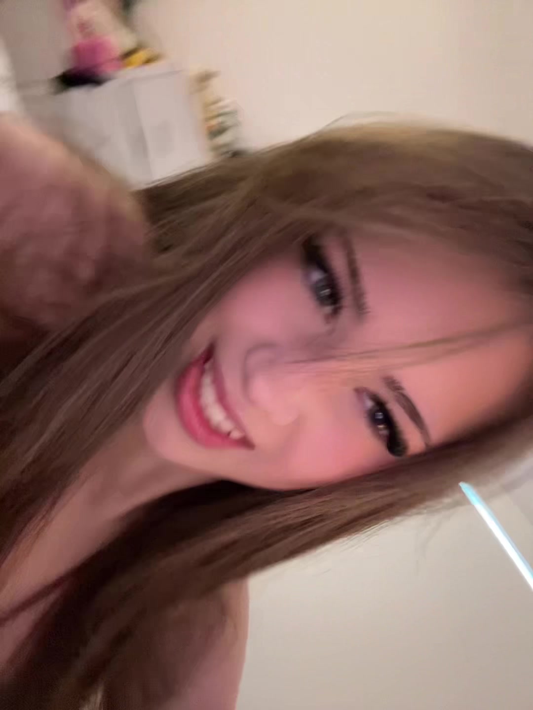 @𝒜𝓊𝓃𝓉𝒾𝑒 𝒜𝓂𝒷𝑒𝓇🌻