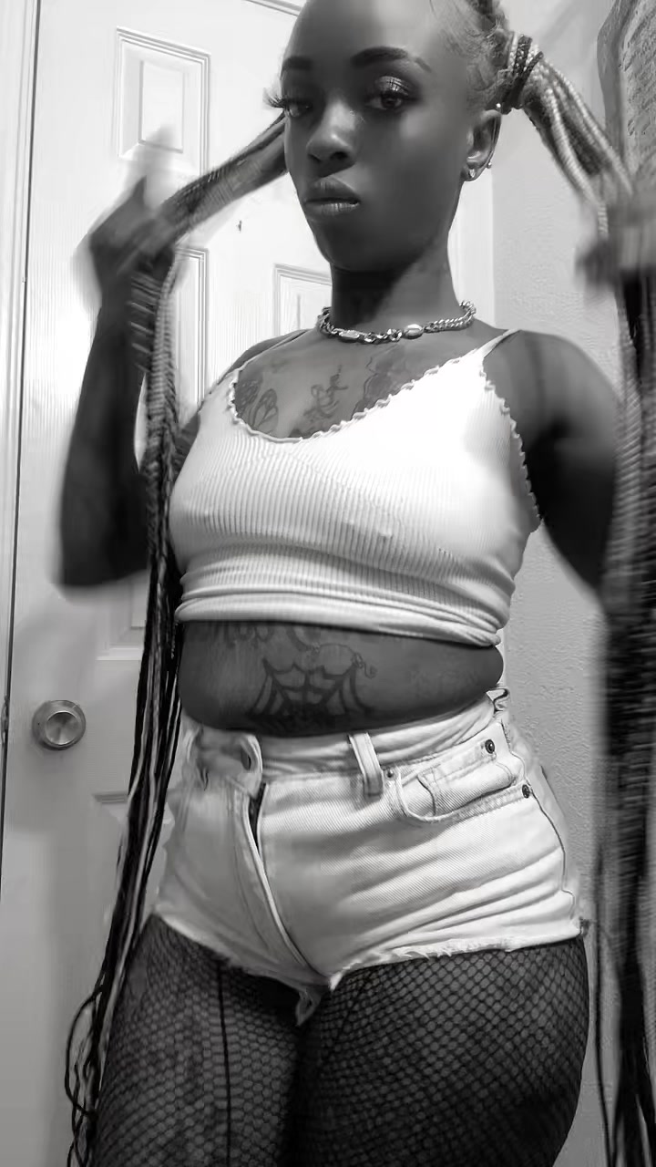 @PR3TTYFACE_DEE