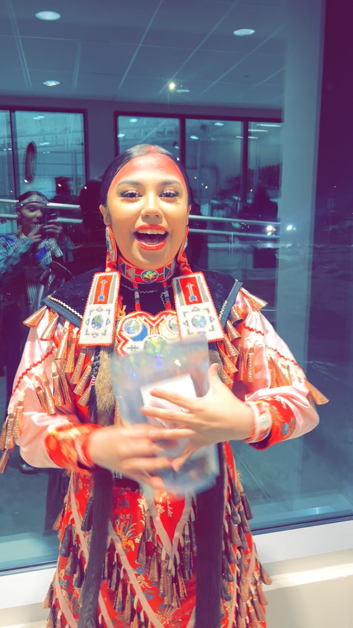 @ᐃᓯᓂᐩ ᐃᐢᑫᐧᐤ