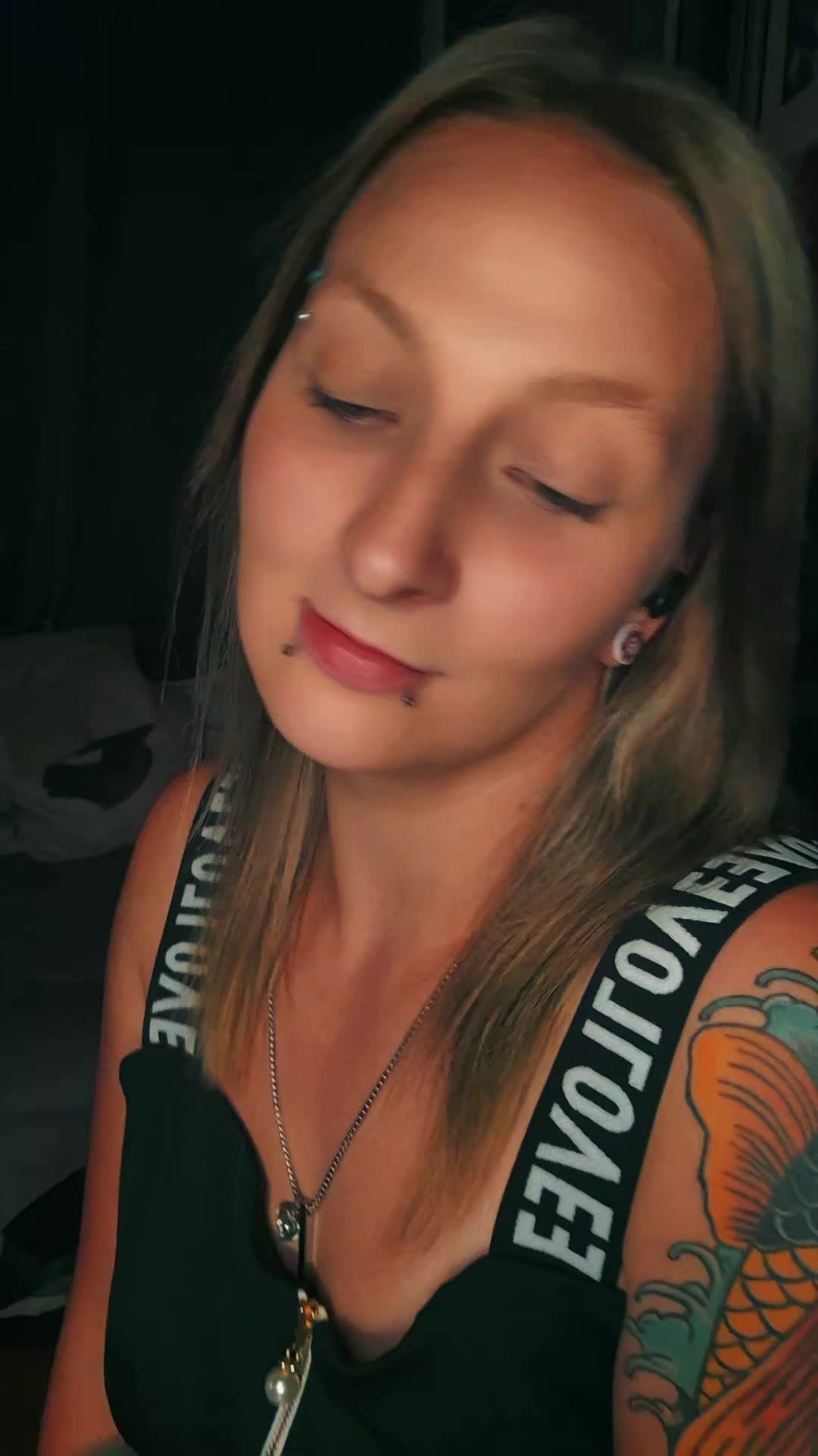 @DeviilGiirl