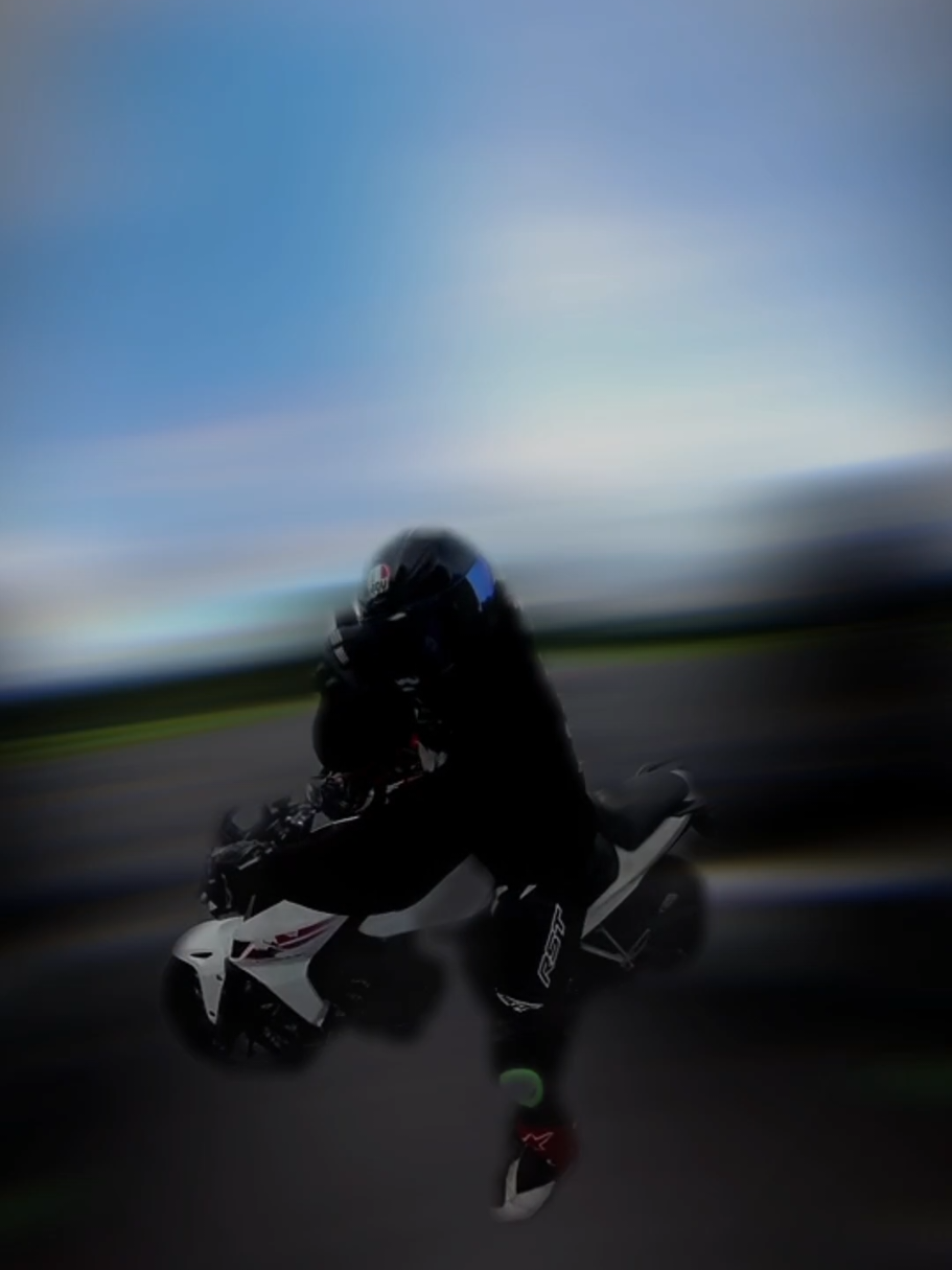 @ZACB1000R