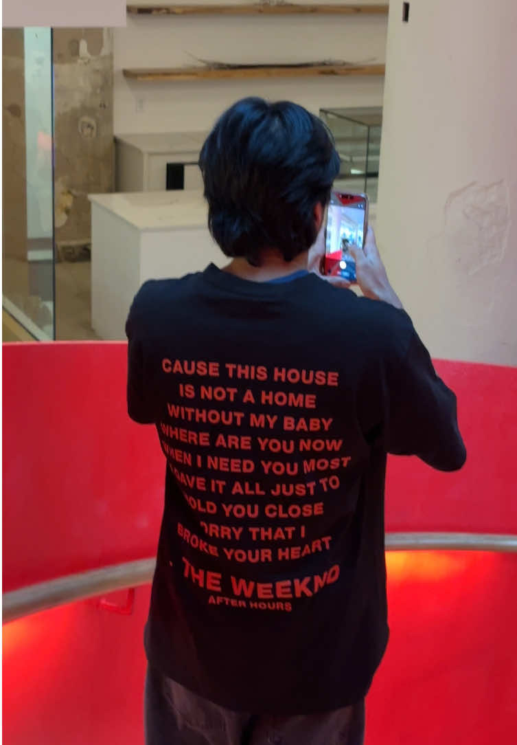 @LUVVOID