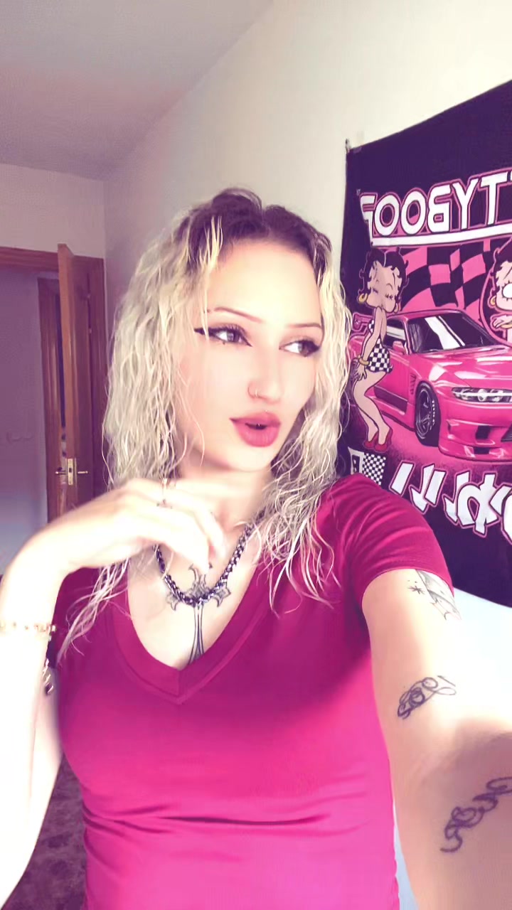@Saray🍒💋