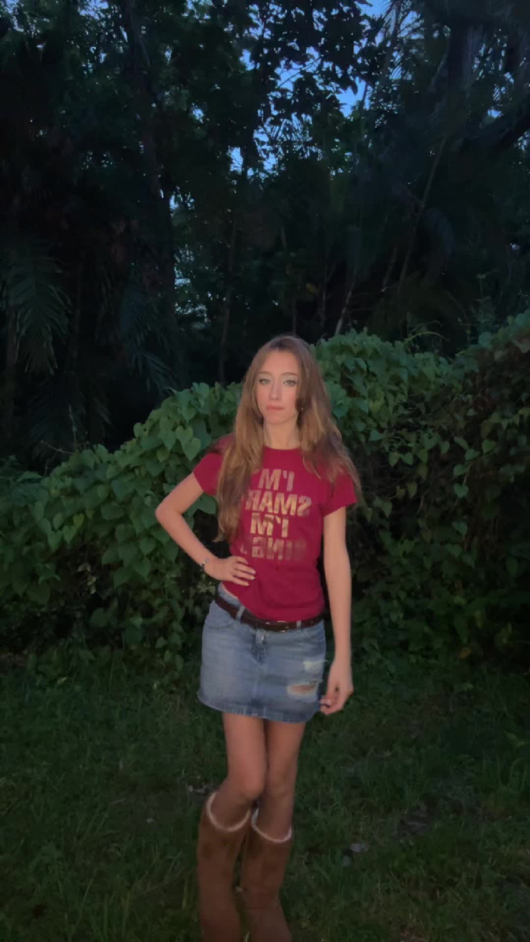 @𝐸𝓈𝓉𝒽𝑒𝓇 𝐹𝓇𝒶𝓎𝒹𝒶 🧁