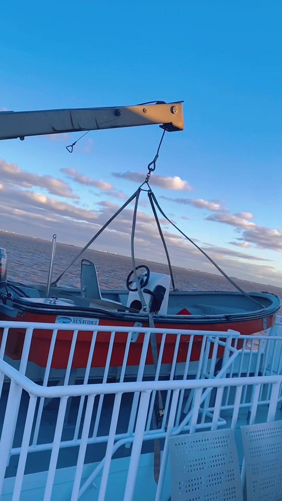 @🌙