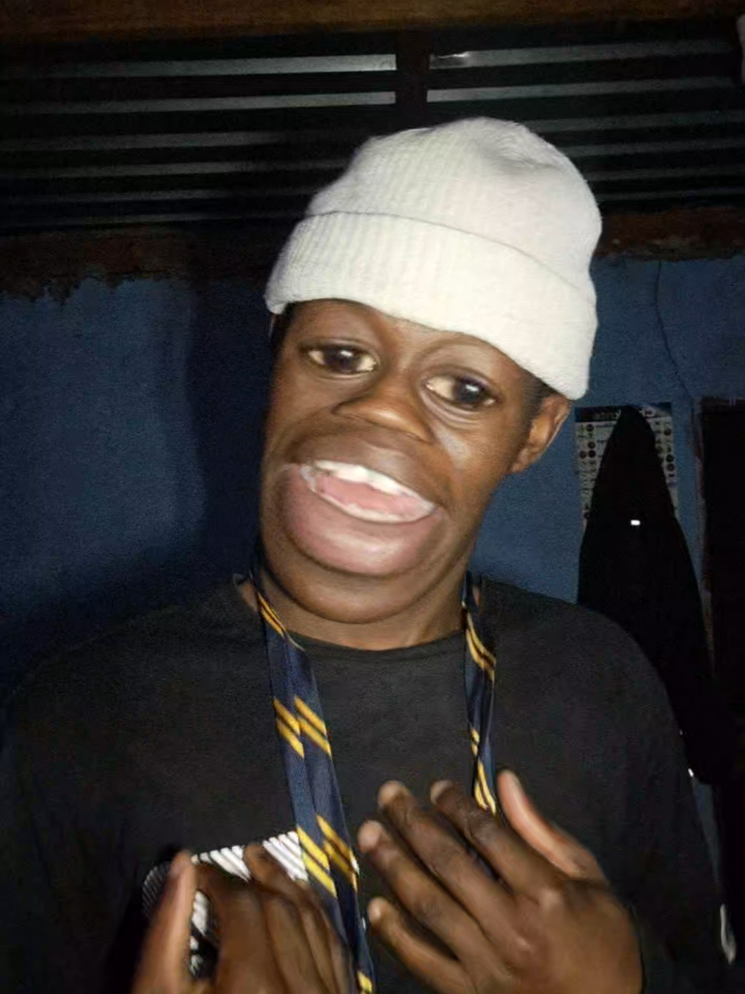 @KingV,.!!🃏🤎🌟