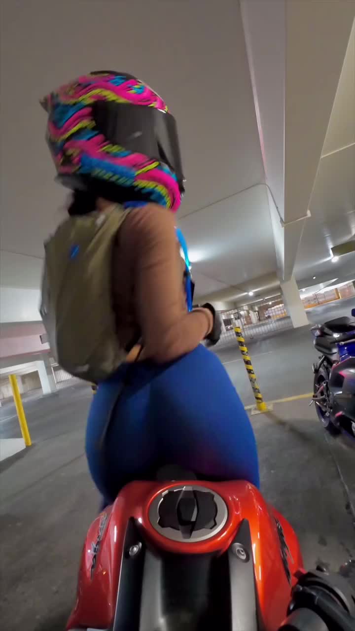 Itskarlianne ( itskarliannex) Urlebird