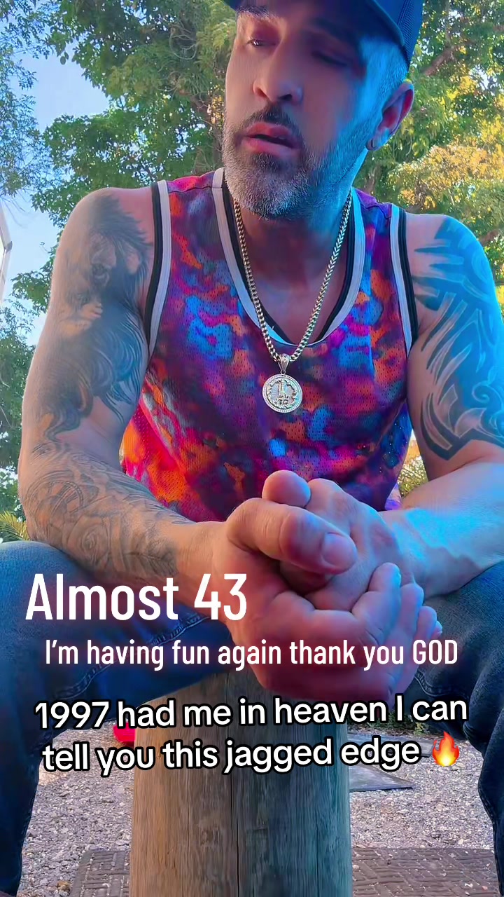 @JS24