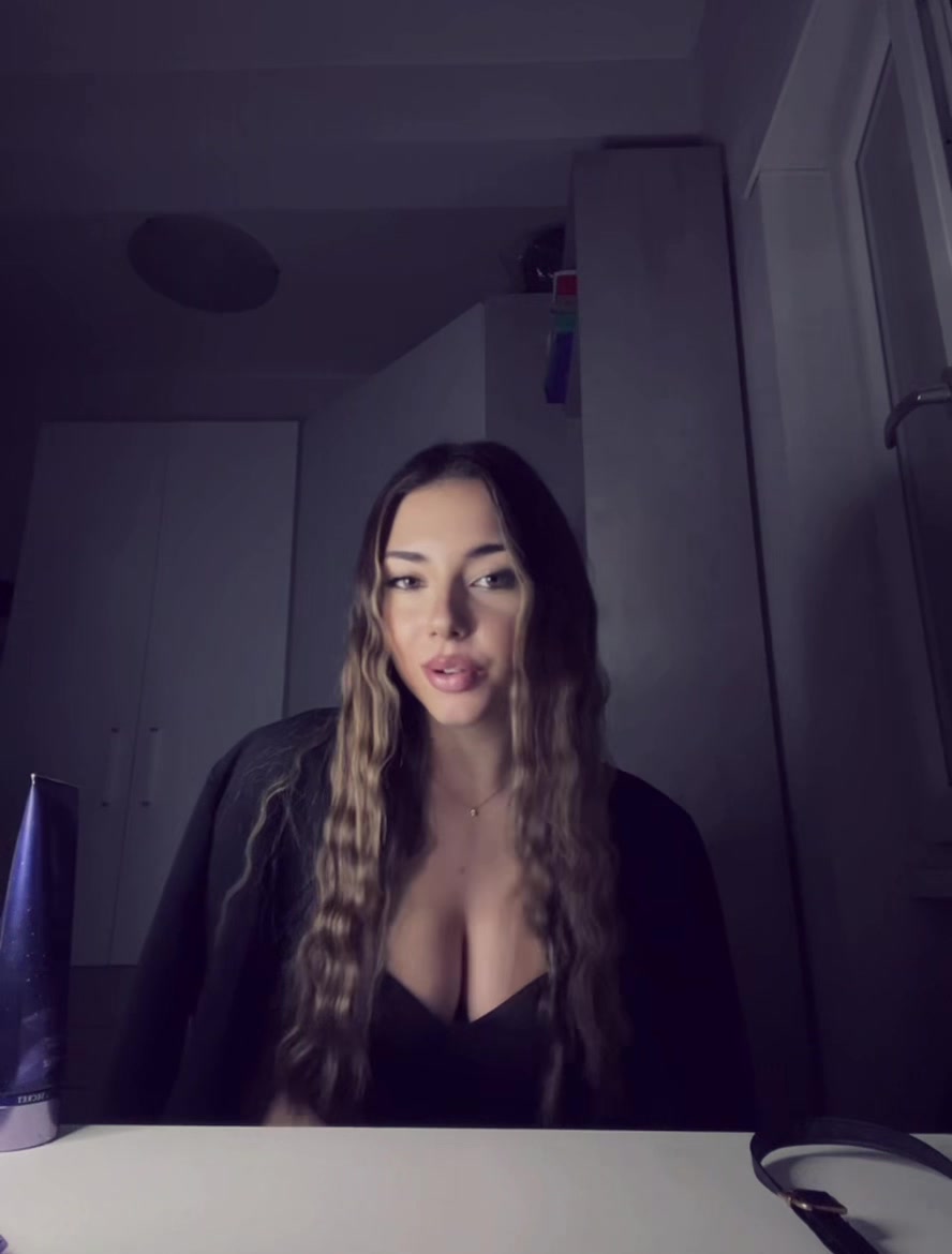 @𝑨𝑼𝑹𝑶𝑹𝑨