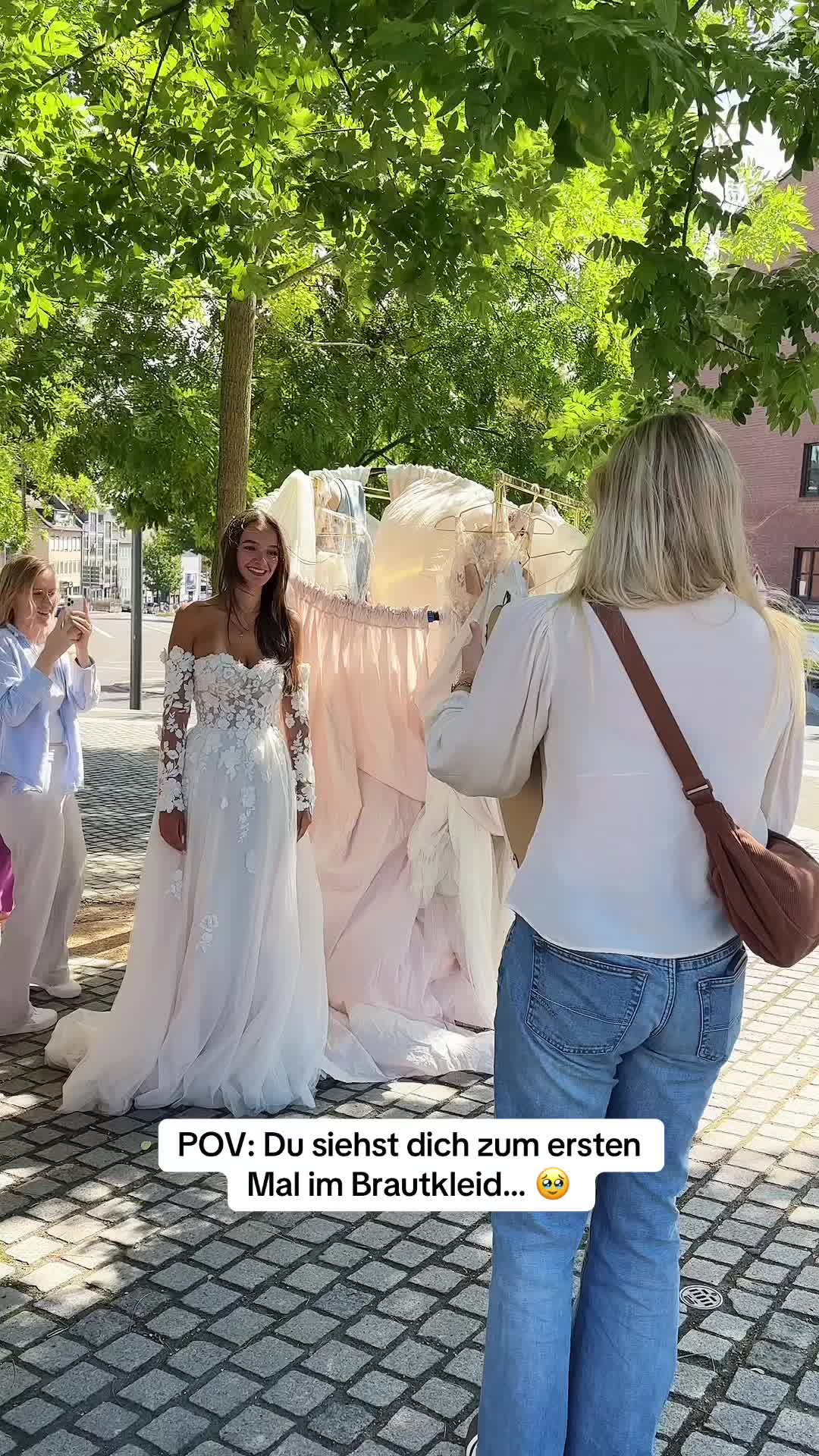 @SANNA LINDSTR&Ouml;M | Brautmode