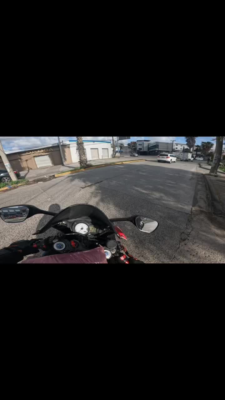 @lasuzukiroja