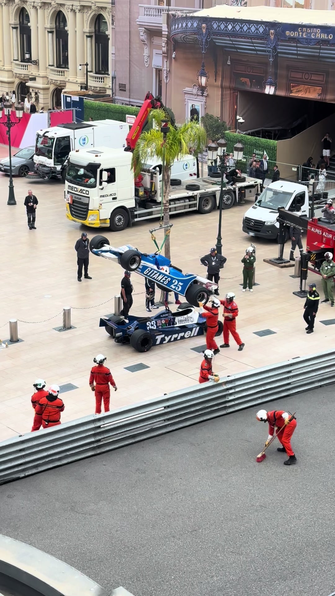 @F1