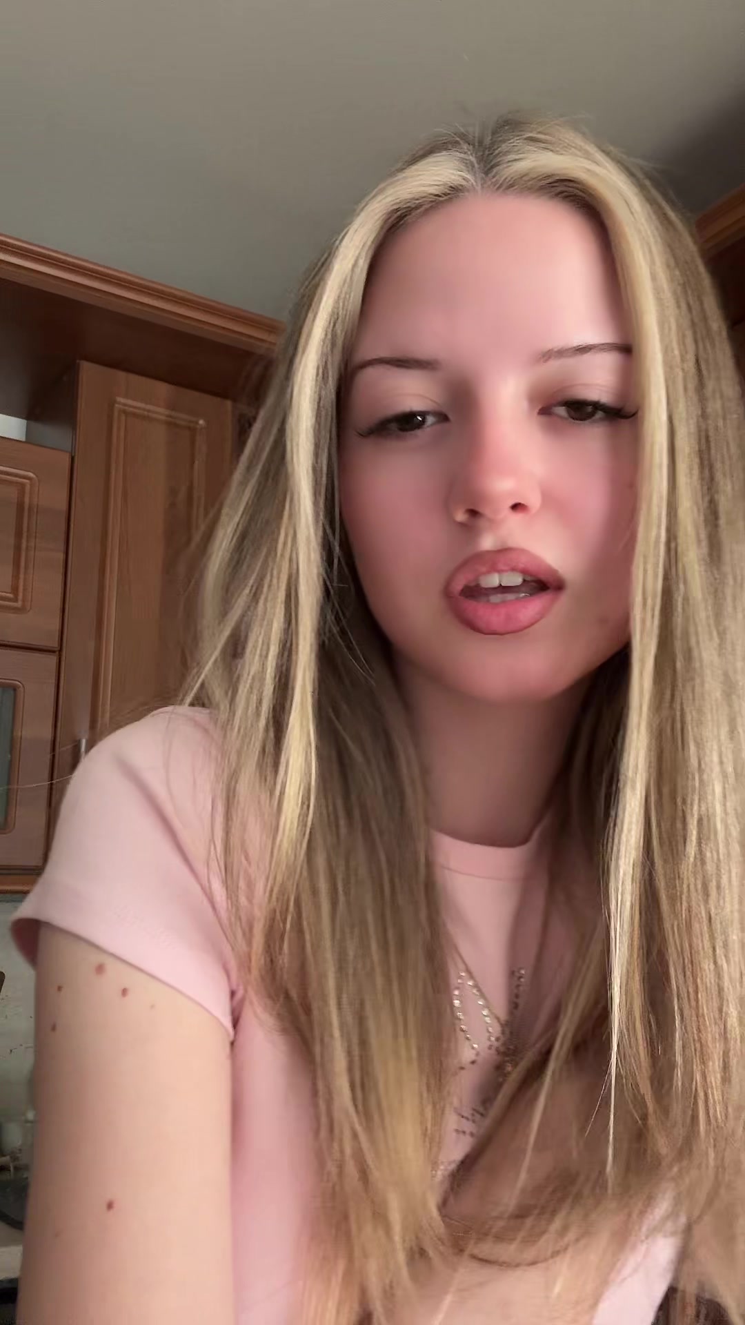 @freakyviki