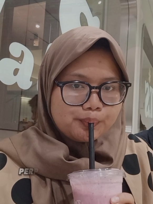 @Anggradaily