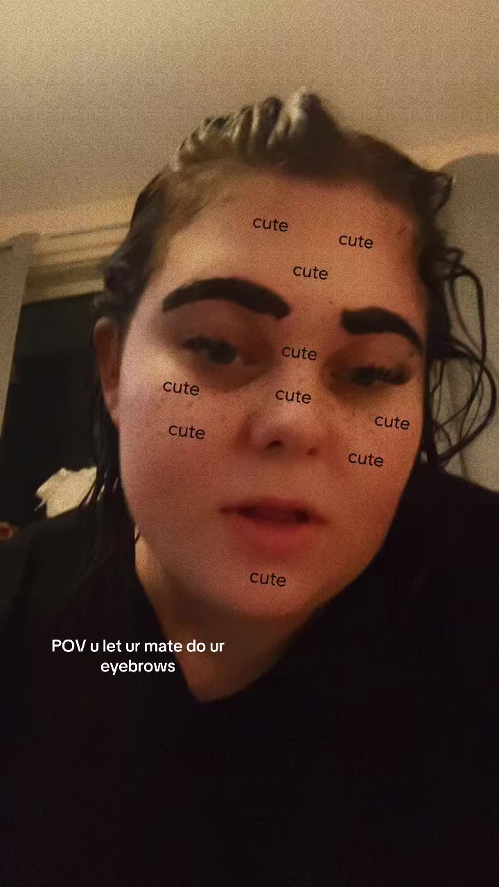 @thechlocain