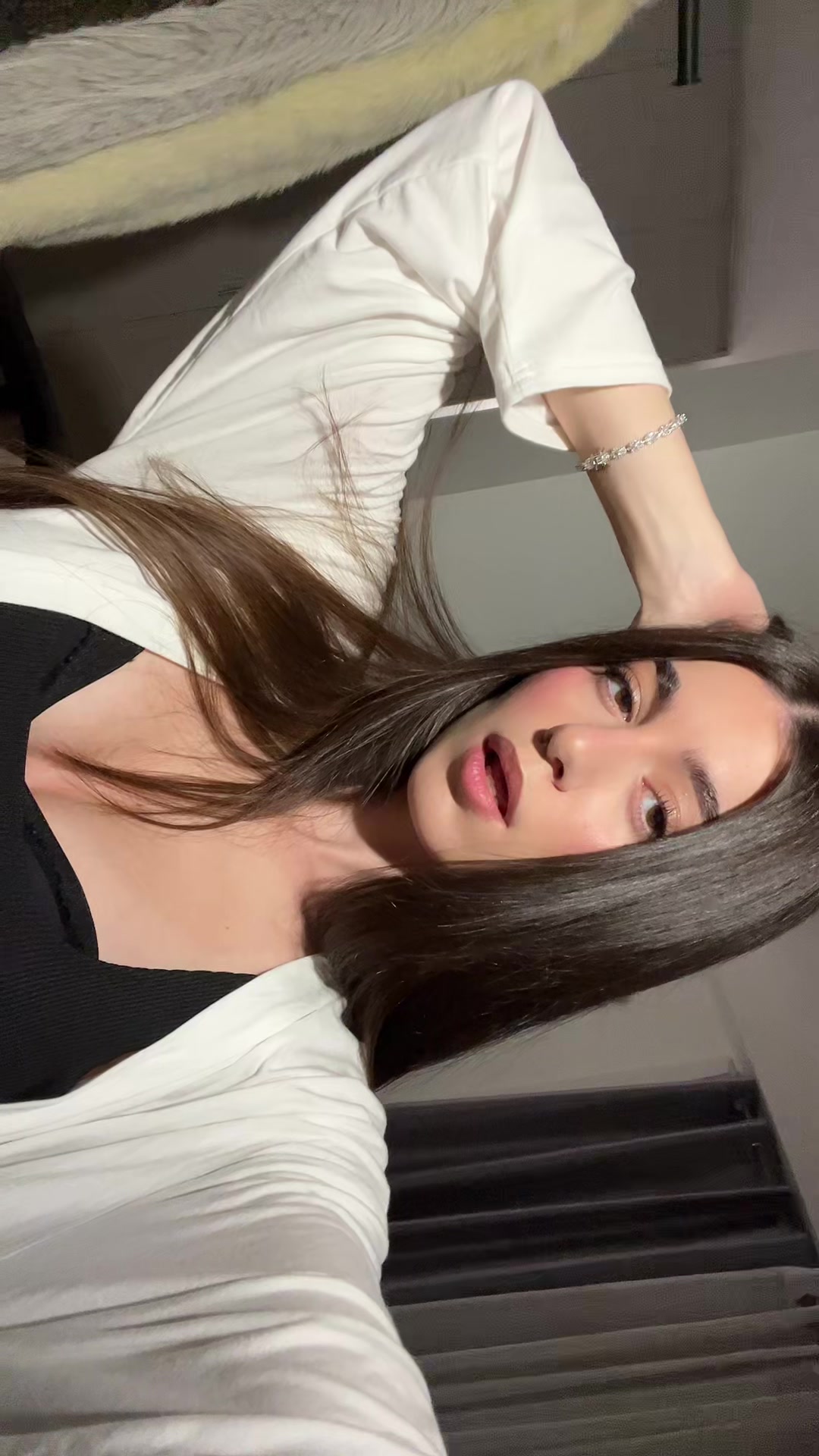 @xrysa.tzom
