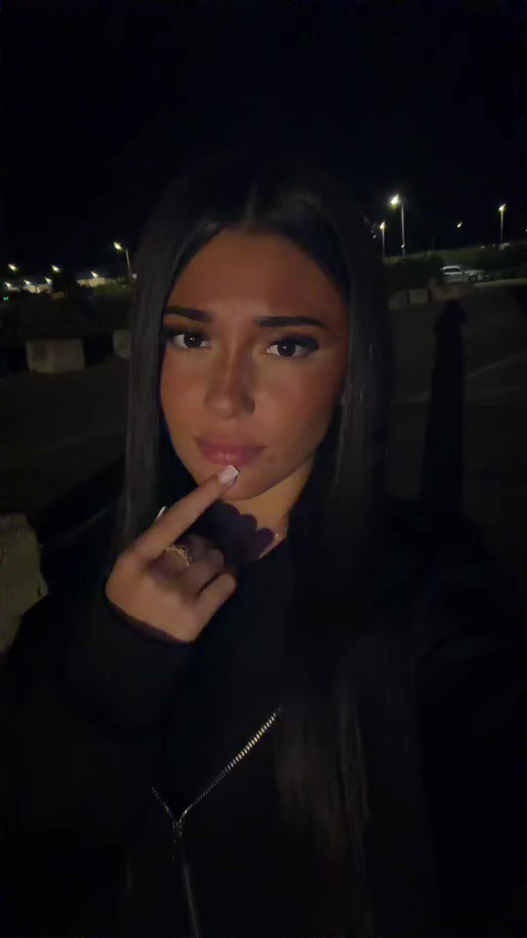@alisia