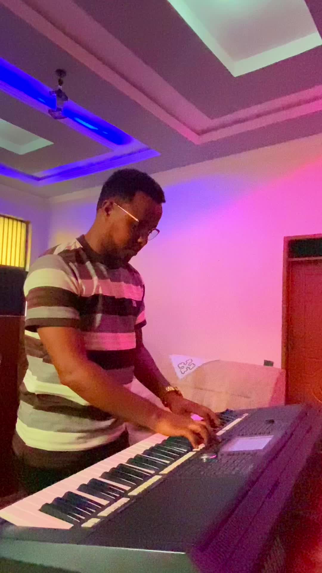 @Eyasu fikre (Josh)🎹🎸🇪🇹