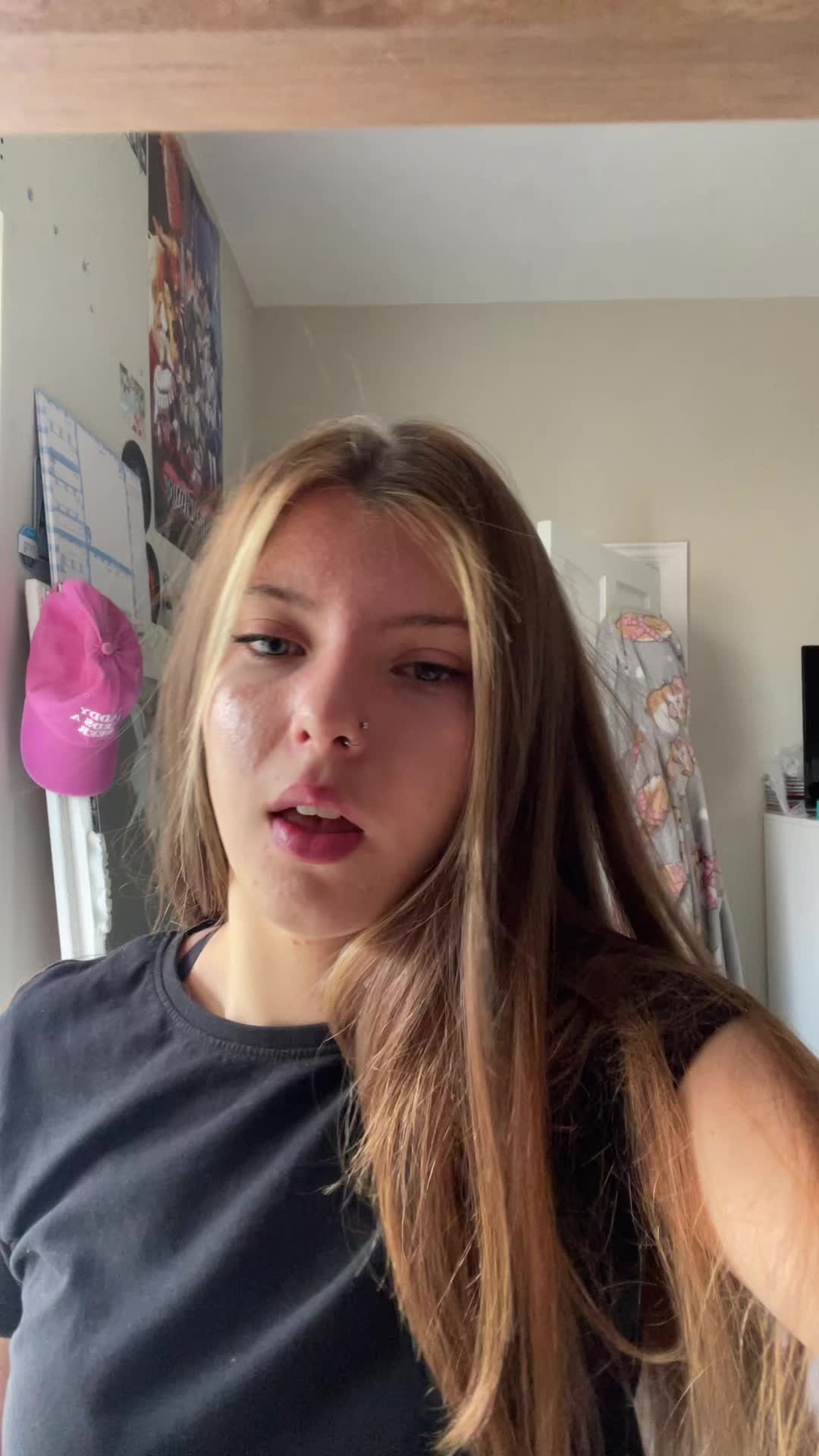 @𝐝𝐚𝐧𝐧𝐲 𝟗&frac34;