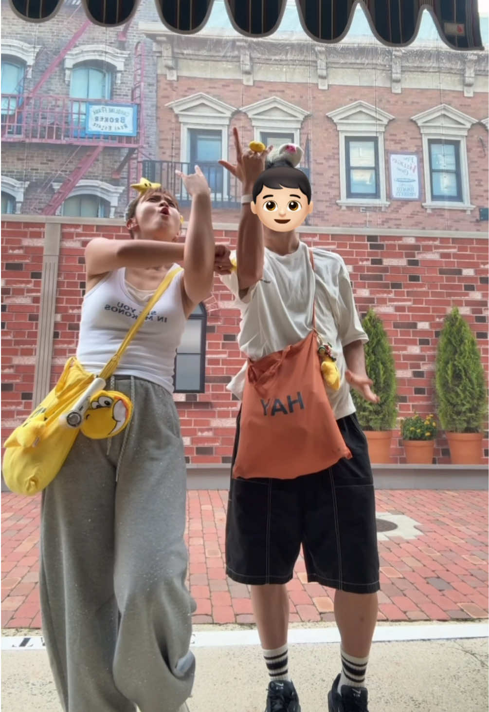 @ユ