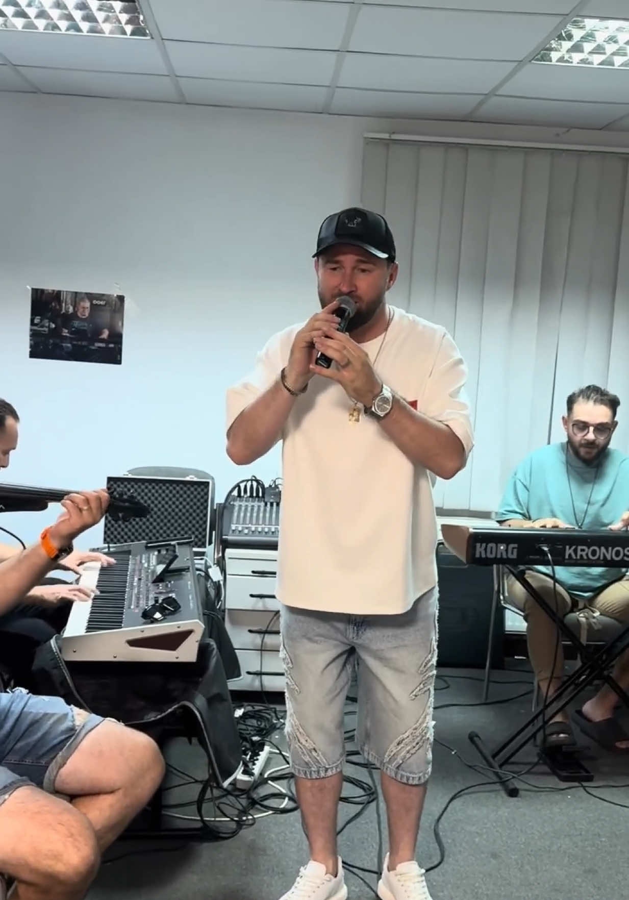 @🎻♫𝐃𝐌𝐮𝐬𝐢𝐜🪗