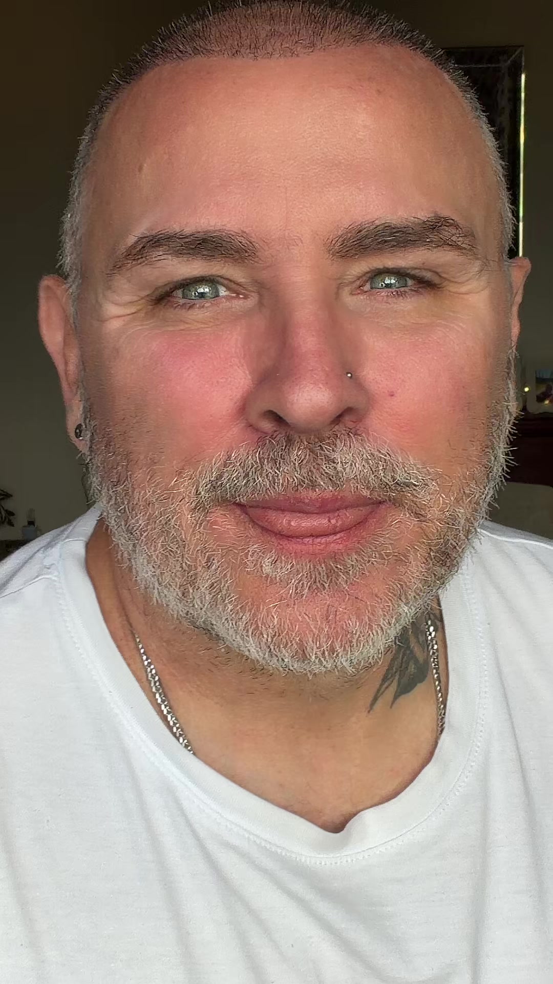 @Johnnyblue Fans Page
