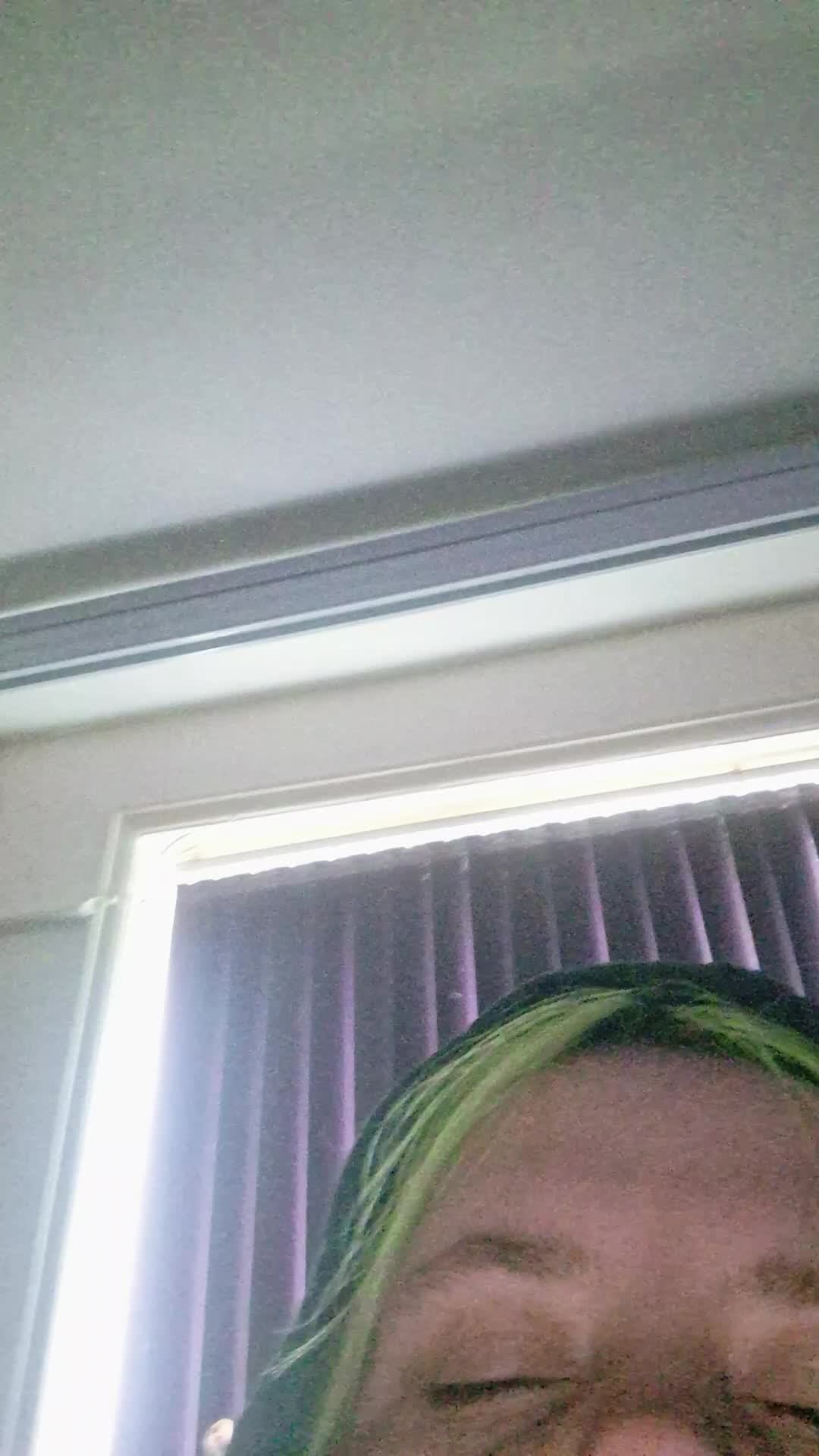 @SpasticAsexual 💜🤍🩶🖤👨🦼