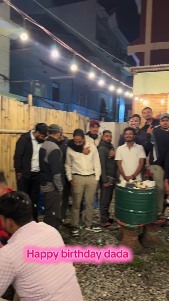@Niraj Luitel(चरि भाइ)