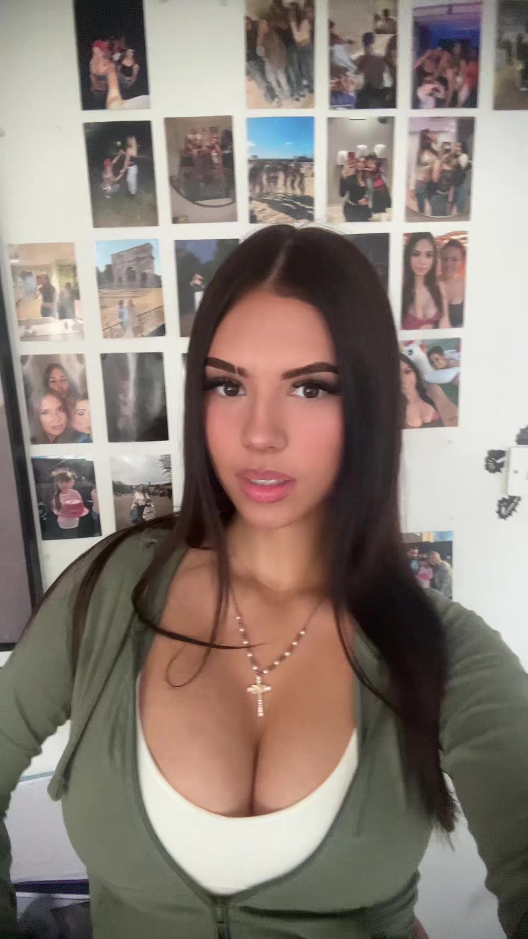 @𝐂𝑀 🧛🏼&zwj;♀️