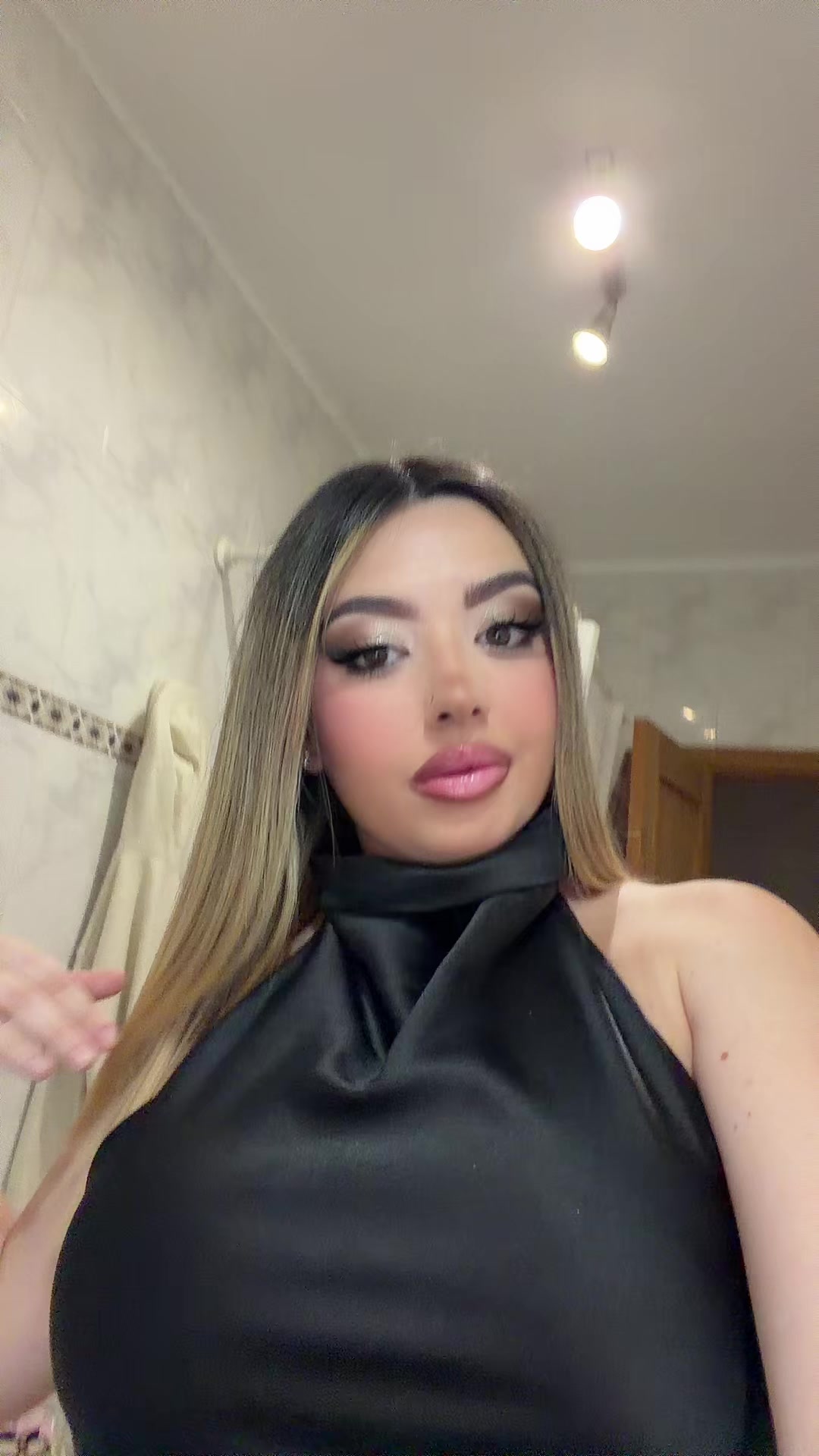 @𝑷𝒂𝒖𝒍𝒂🎀