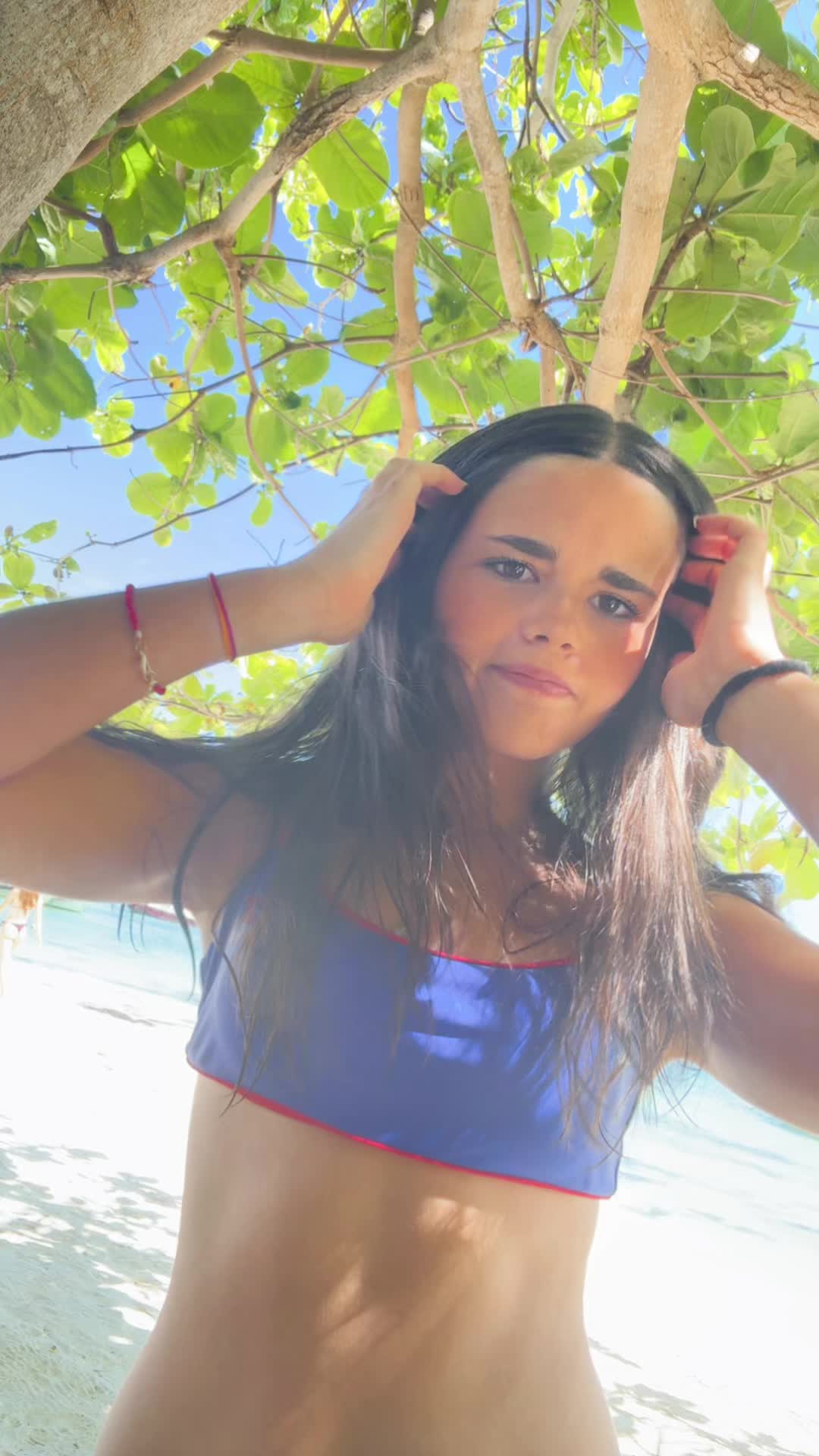 @elenita