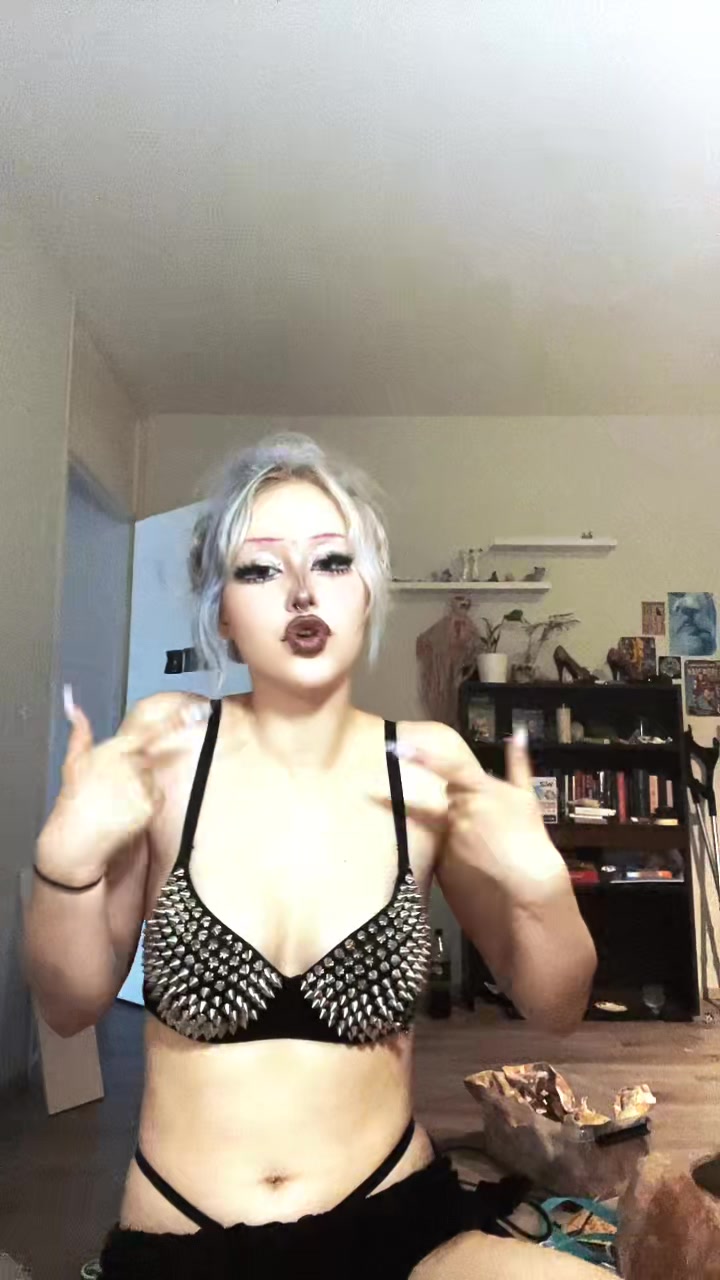 @nuokkuneiti420