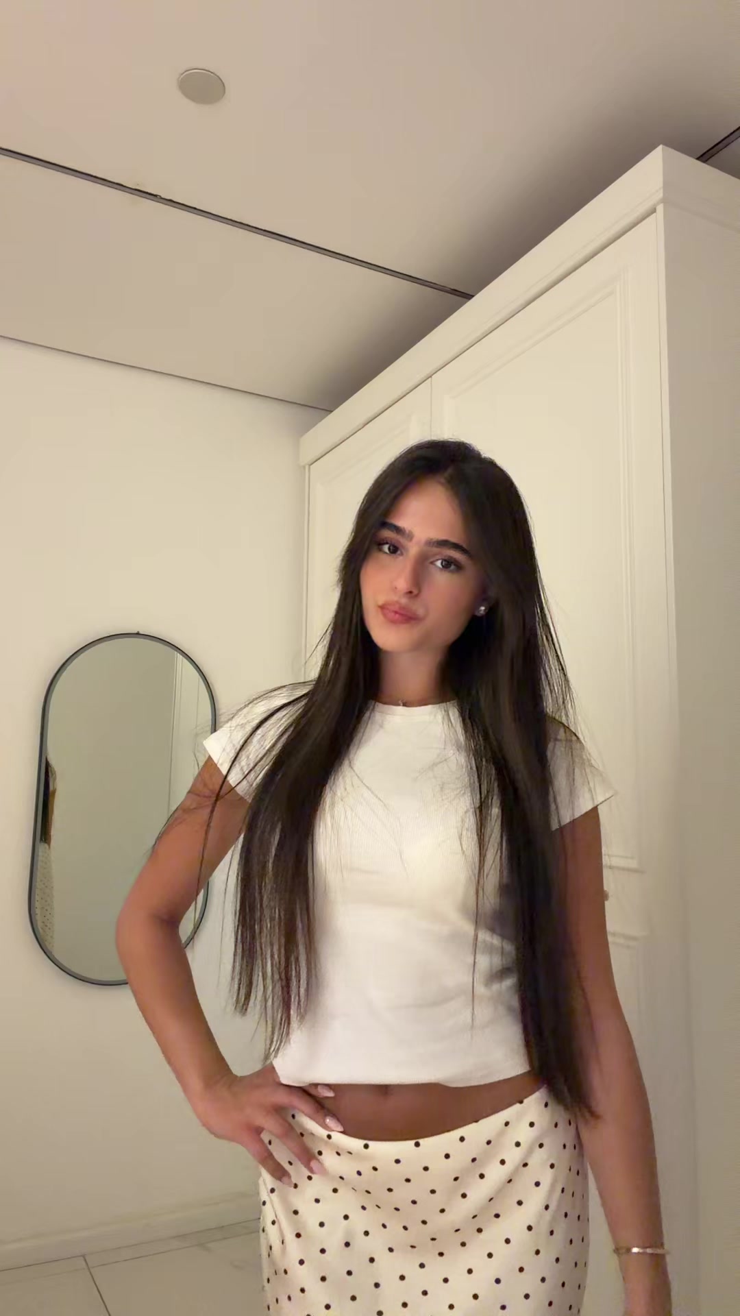 @שירז רחמין | מעצבת גבות וריסים
