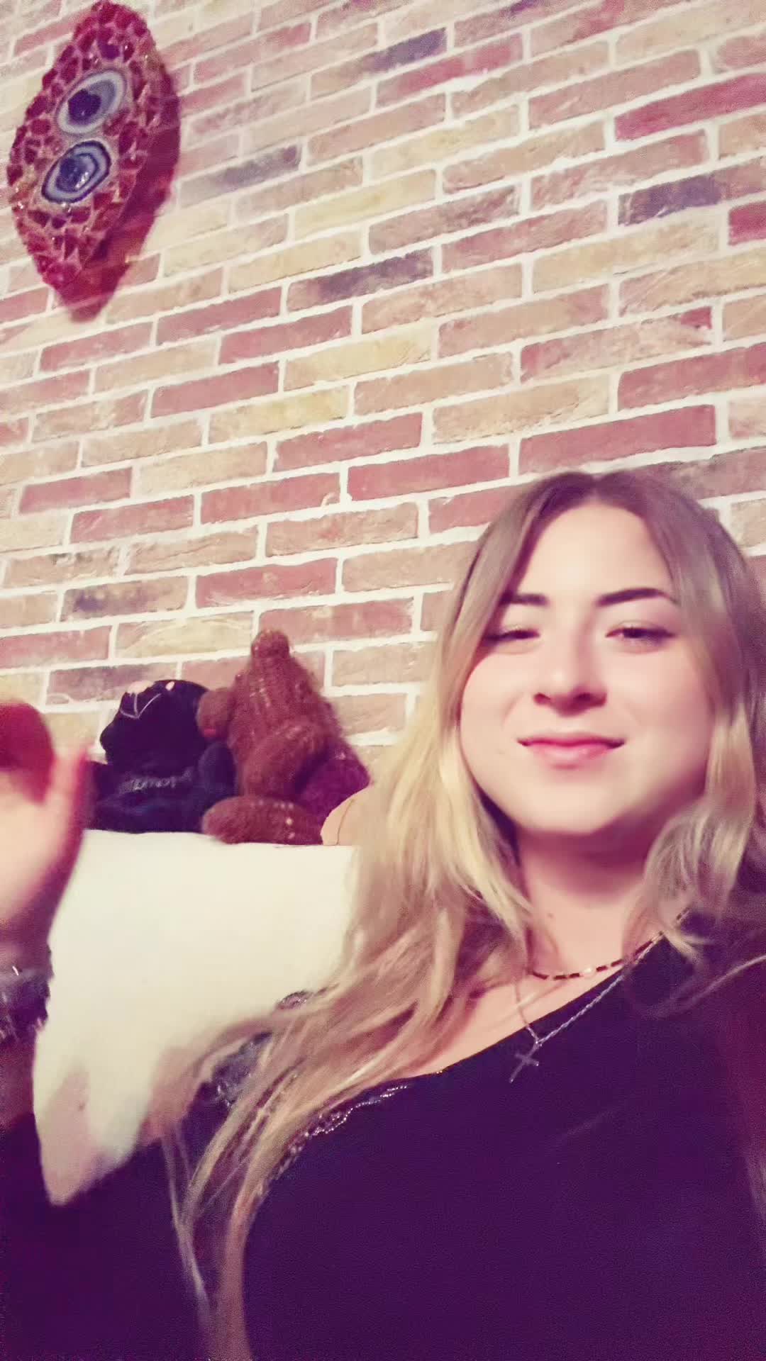 @nik 💋👑