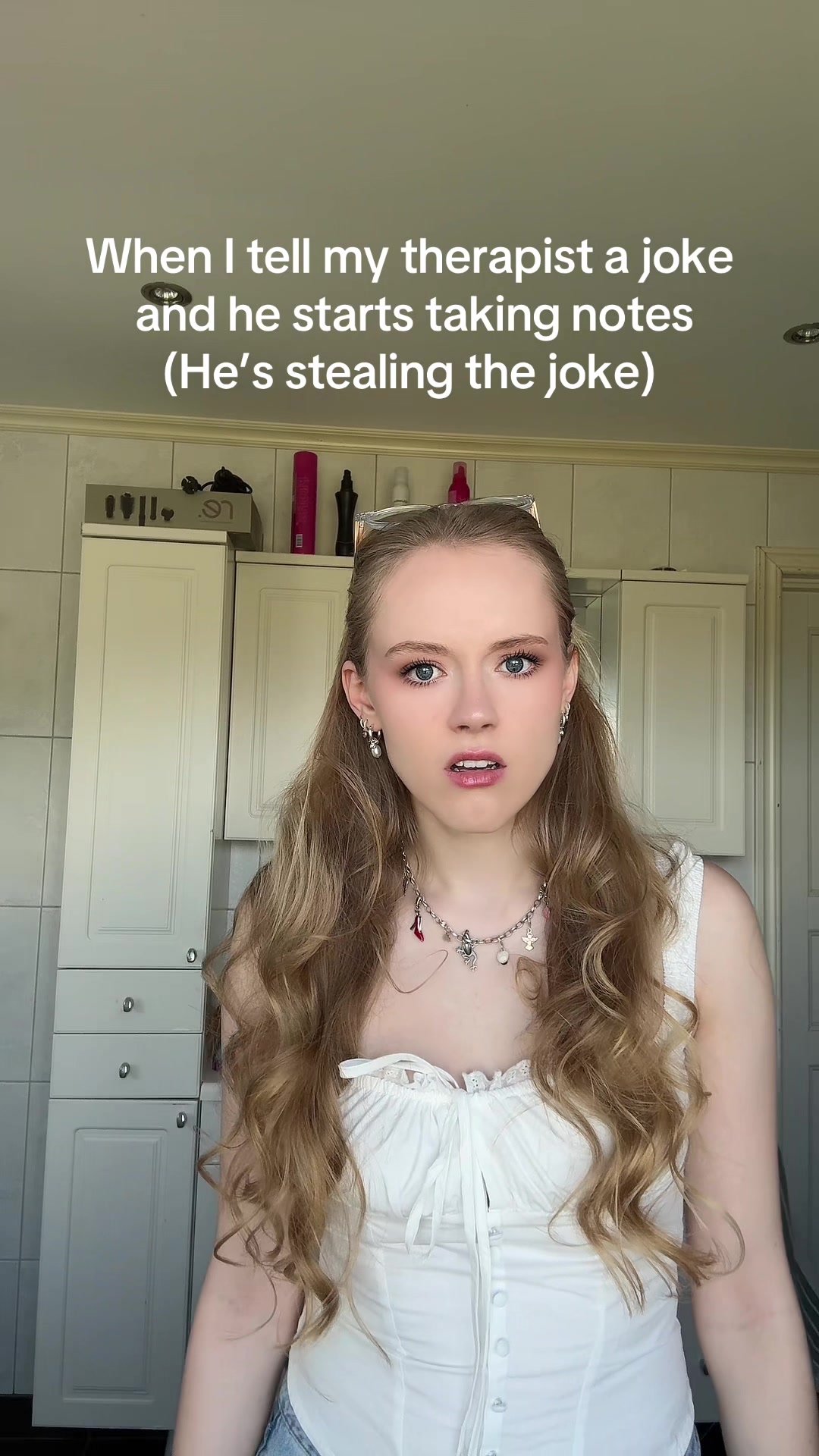 @klarisBaris