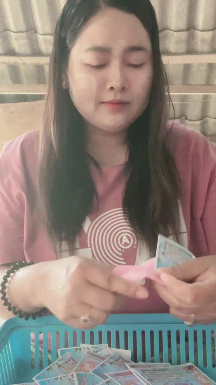 @🦋ပန်းနု🩵