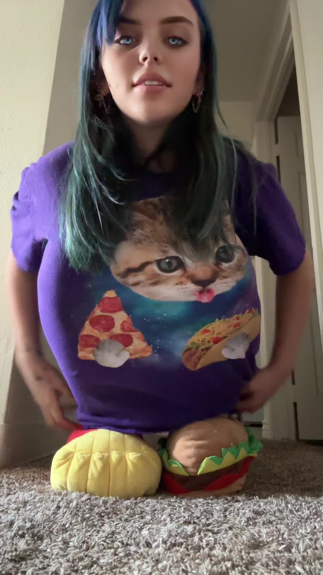 @:З