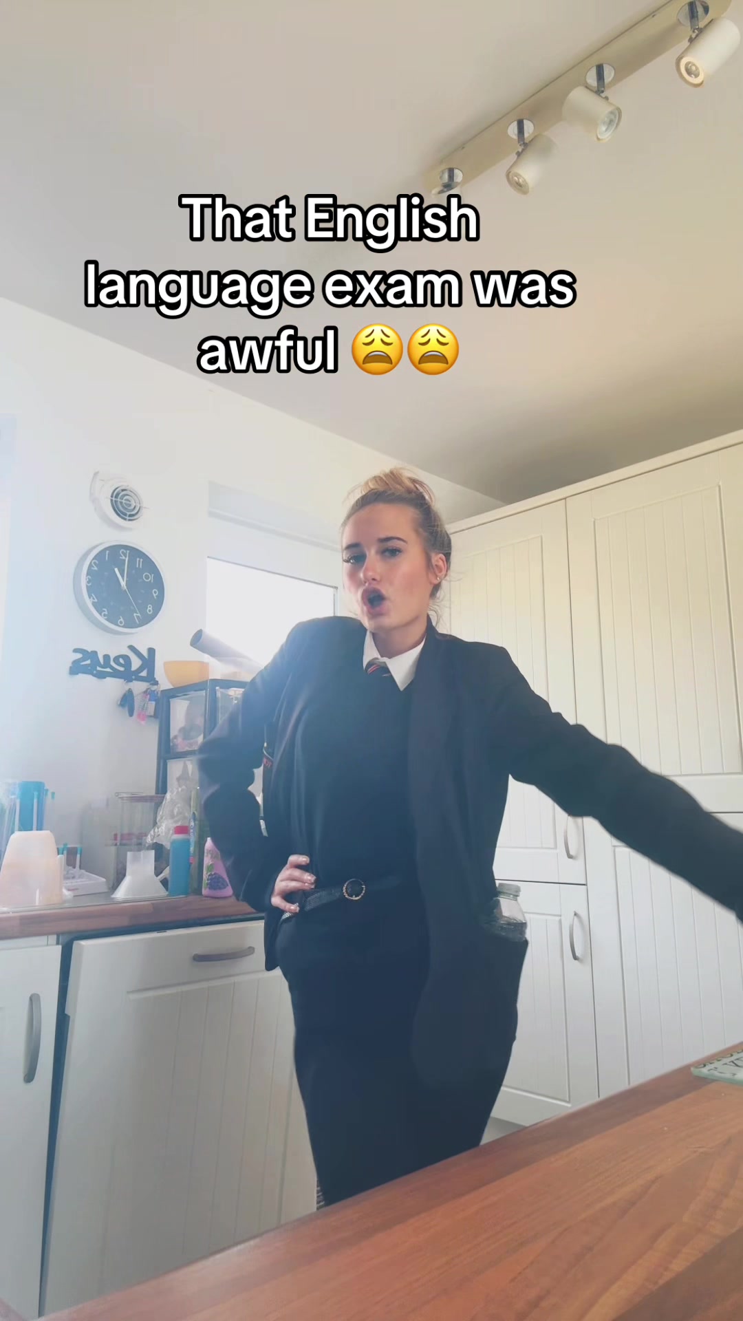 @𝒞𝒽𝑒𝓁𝓈𝑒𝓎  🎀