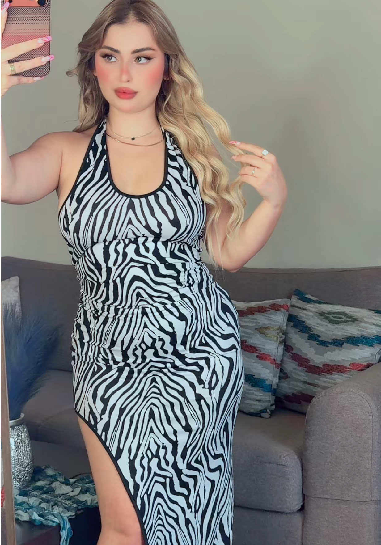 @ميمي الشريره 😈💸