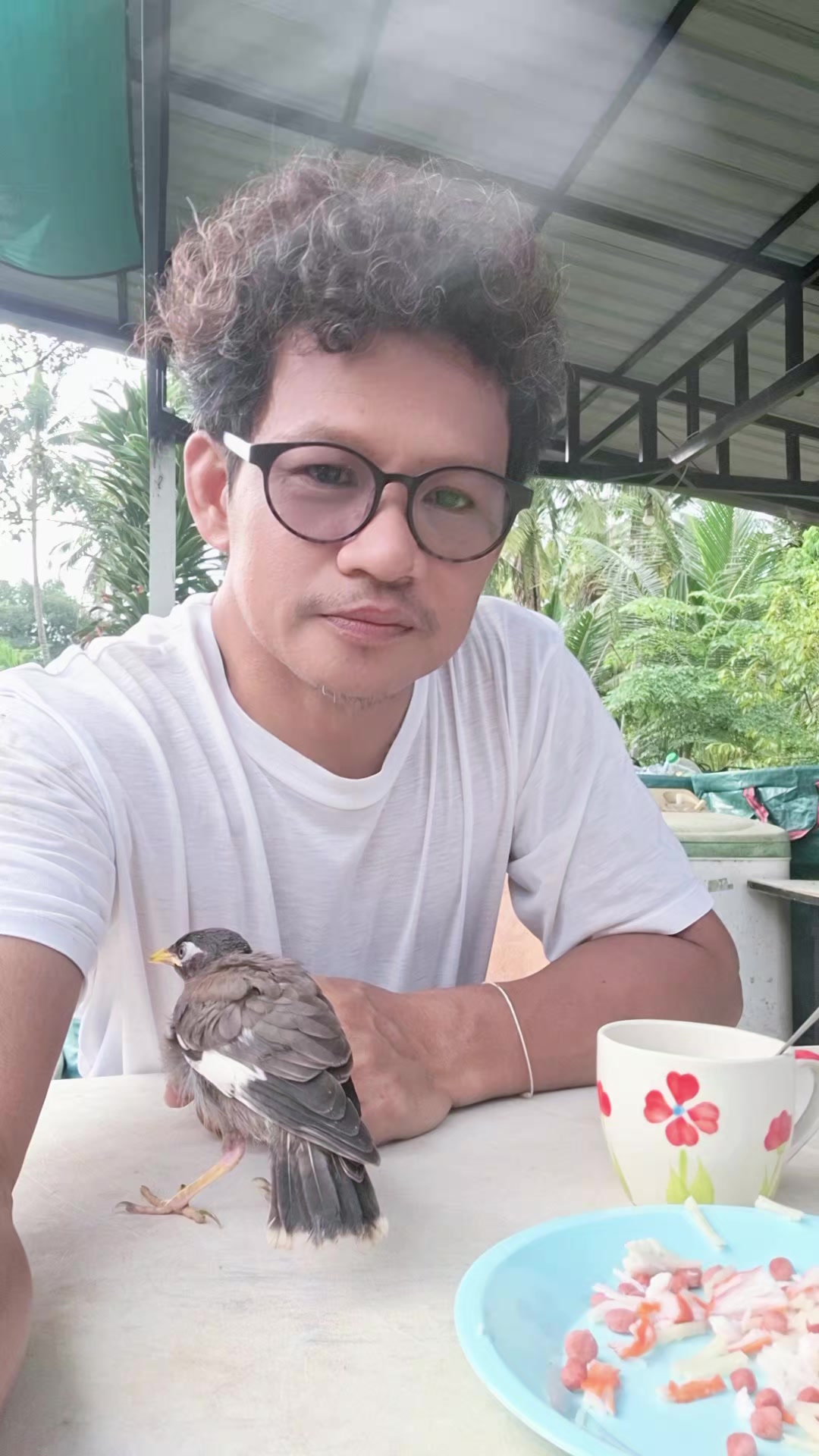 @หนึ่งเดียวบนโลกกว้าง
