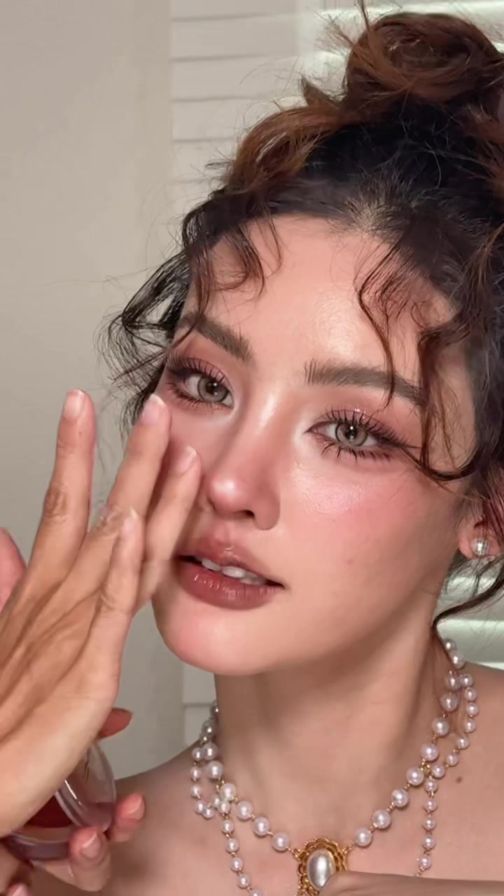 @COSINEMAKEUP