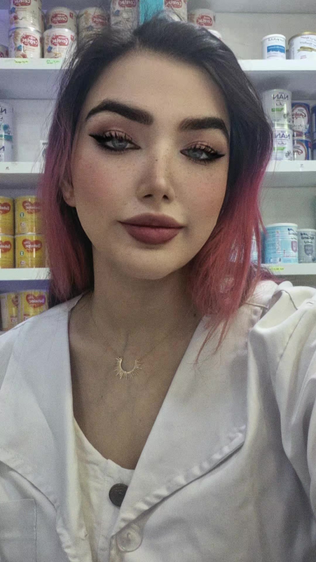 @Anaazin
