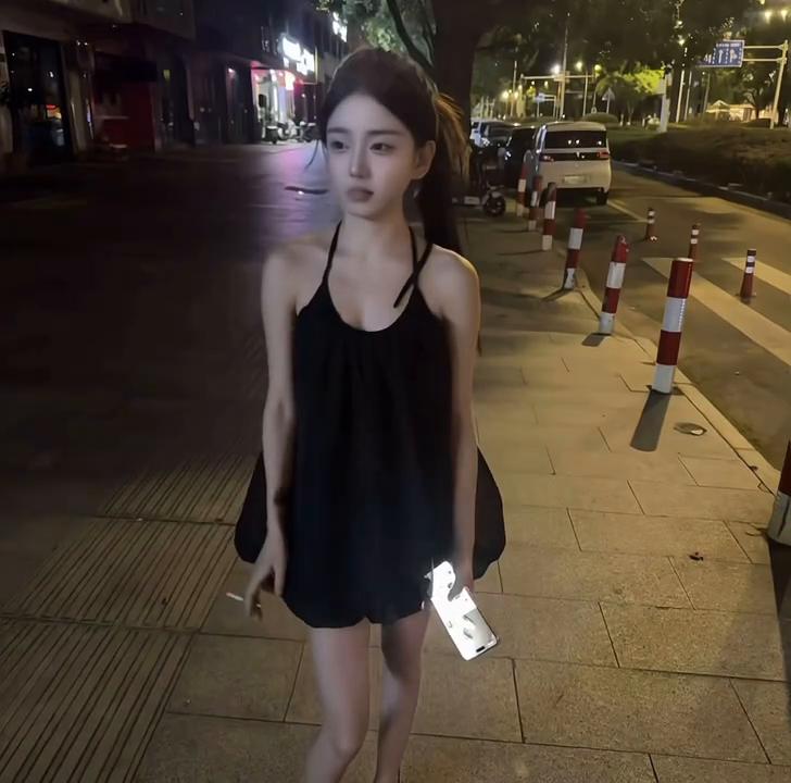 @亮少
