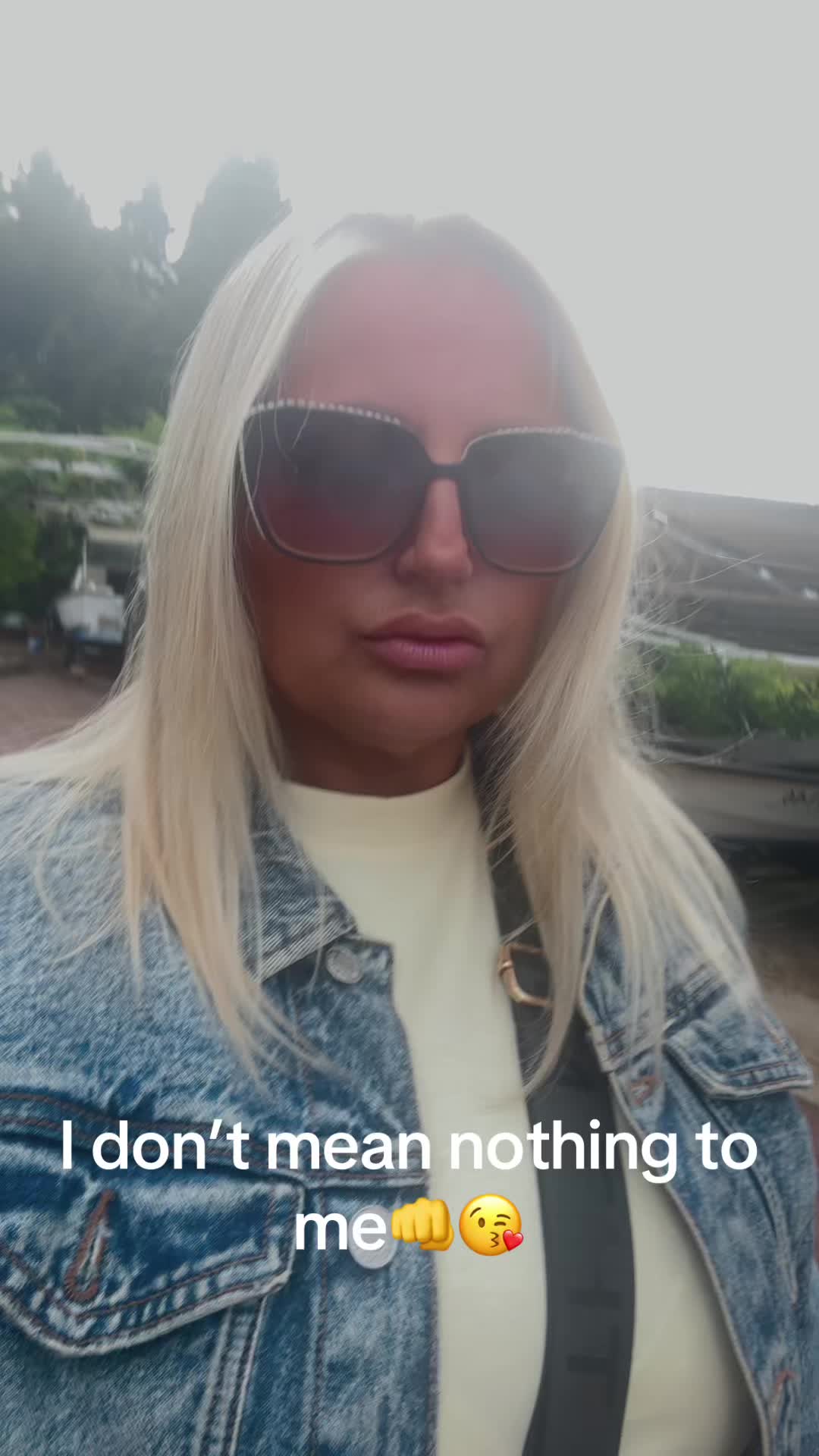 @louu4444