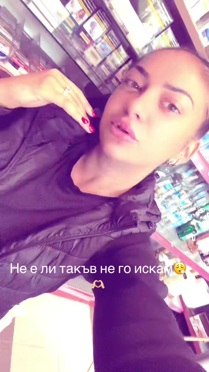 @Mikkaela Kamburova