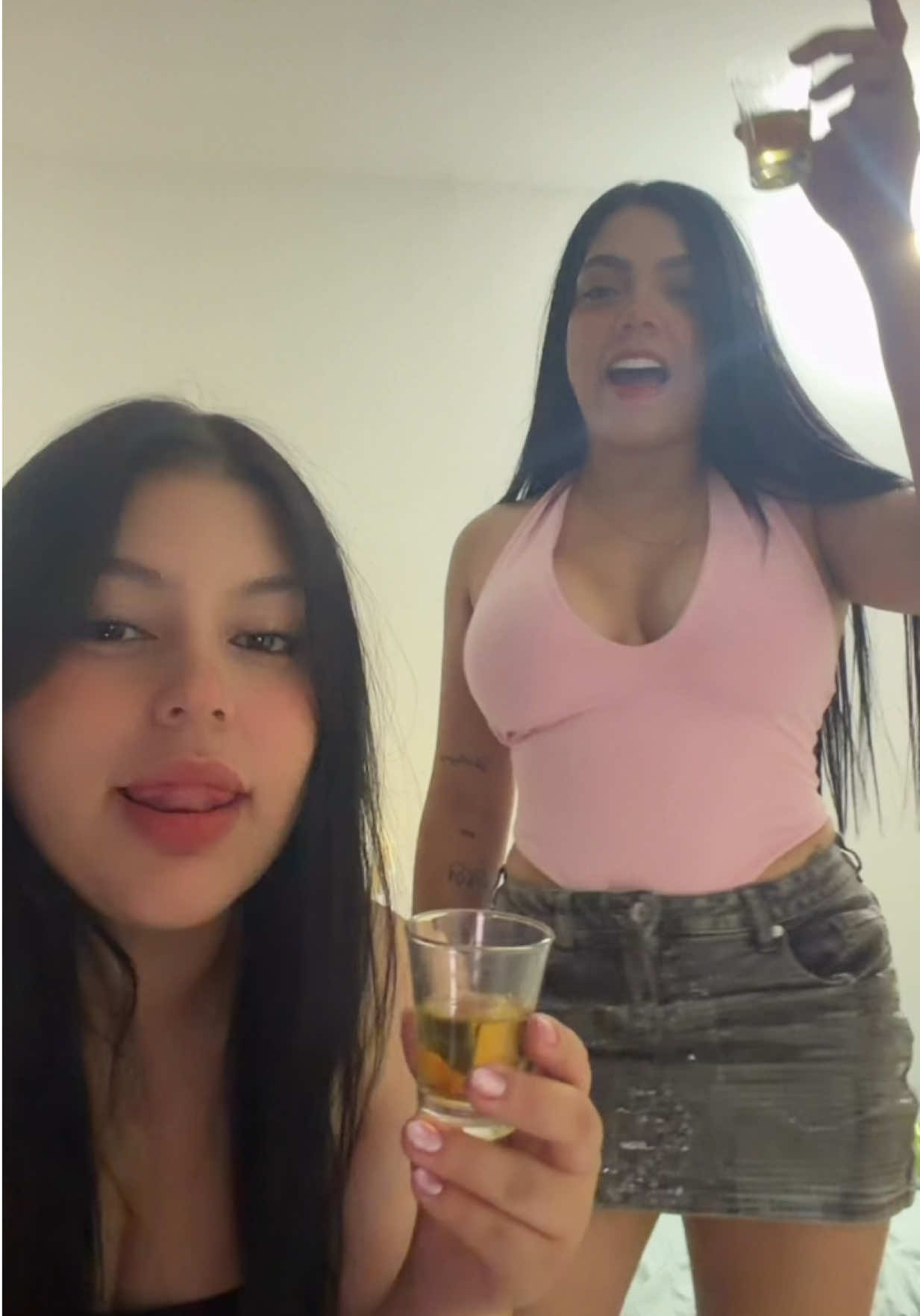 @Elena Henao.
