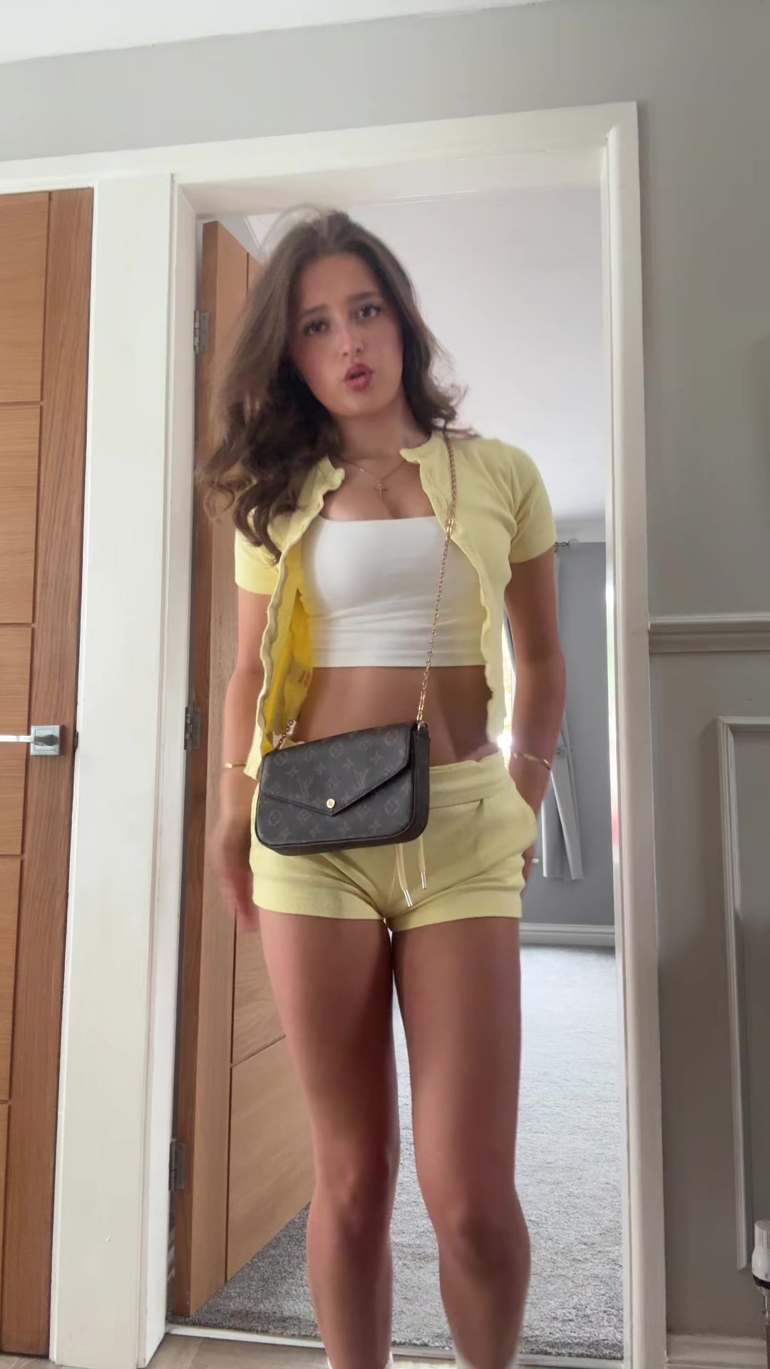 @𝐷𝑎𝑟𝑐𝑒𝑦𝑚𝑎𝑟𝑖𝑒